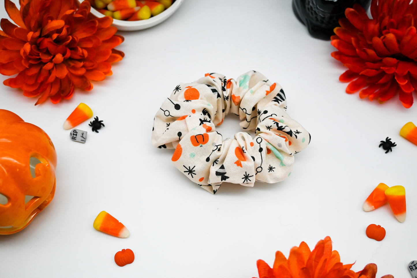 Atomic Halloween Scrunchie (Ivory)