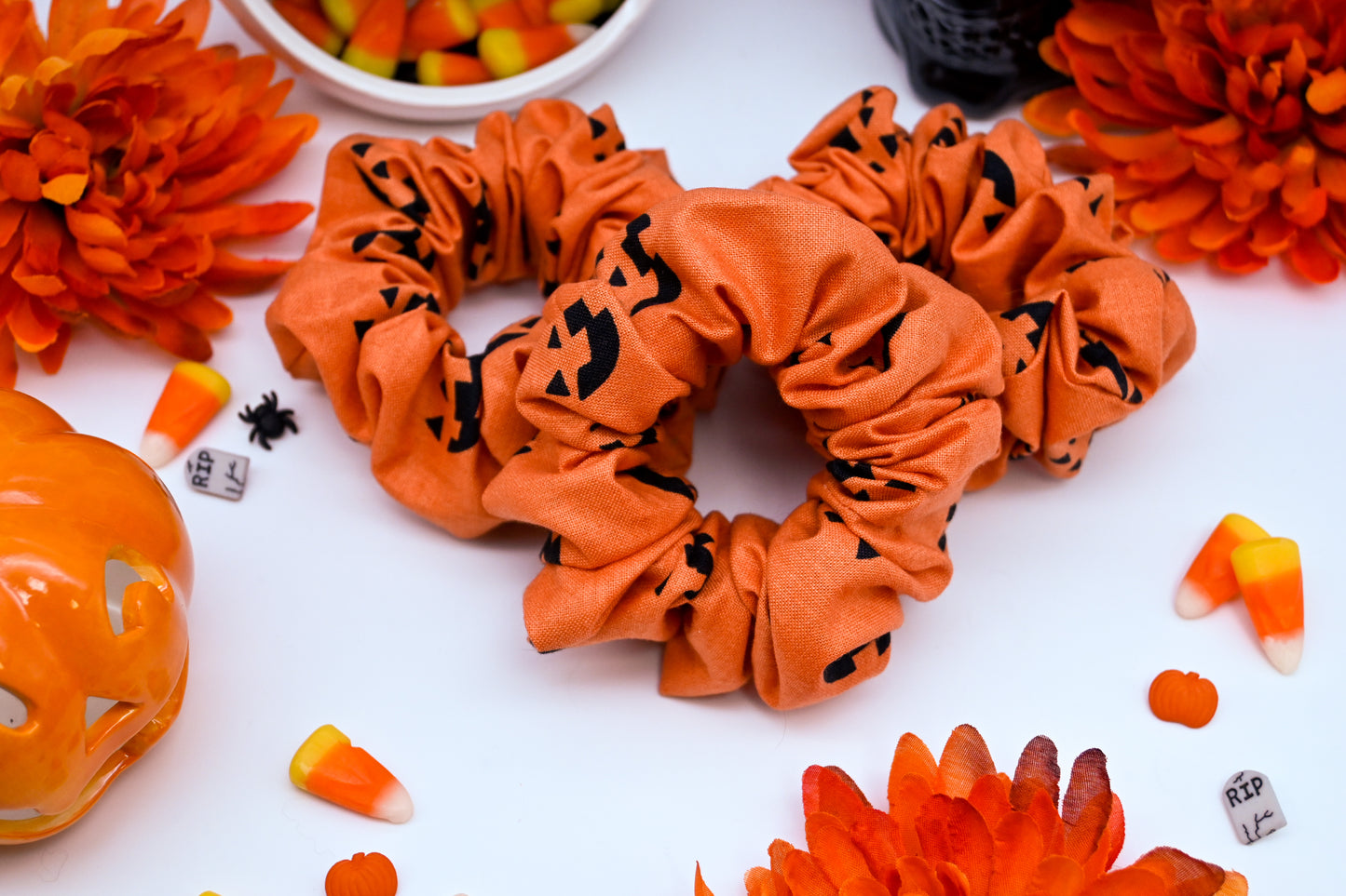 Jack-O-Lantern Faces Scrunchie